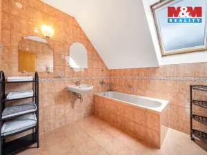 Prodej rodinného domu, Teplička, 246 m2