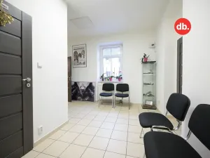 Pronájem obchodního prostoru, Karlovy Vary, Nejdecká, 16 m2