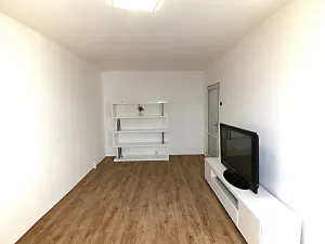Pronájem bytu 1+1, Praha - Záběhlice, Hlavní, 36 m2