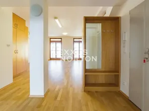 Pronájem bytu 5+1, Praha - Smíchov, Štefánikova, 168 m2