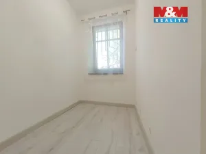 Pronájem bytu 1+1, Kladno, V. Burgra, 40 m2