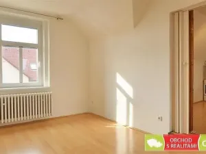 Pronájem bytu 2+kk, Praha, Nad Rohatci, 43 m2