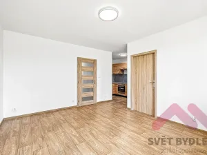 Pronájem bytu 2+kk, Praha - Bohnice, Zelenohorská, 47 m2