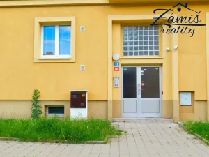 Pronájem bytu 1+1, Kladno, gen. Píky, 37 m2