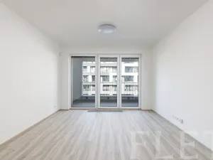 Pronájem bytu 1+kk, Praha - Hloubětín, Poděbradská, 33 m2