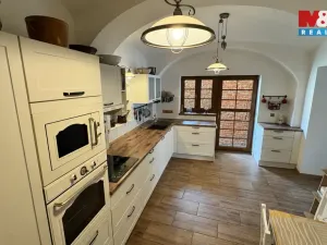Prodej rodinného domu, Černovice, Dobešovská, 300 m2