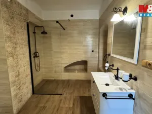Prodej rodinného domu, Černovice, Dobešovská, 300 m2