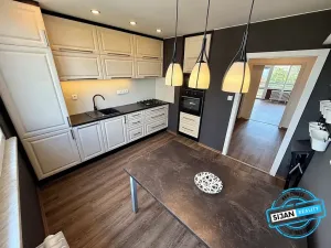 Pronájem bytu 3+1, Opava, Edvarda Beneše, 72 m2