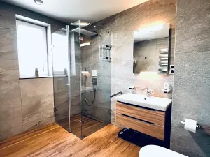 Prodej bytu 3+kk, Karlovy Vary, Svatošská, 92 m2