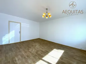 Pronájem bytu 3+1, Liberec, Nezvalova, 70 m2