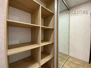 Pronájem bytu 3+1, Liberec, Nezvalova, 70 m2