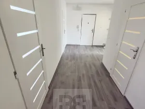 Pronájem bytu 3+kk, Kladno, Švýcarská, 76 m2