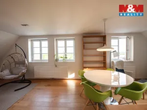 Pronájem bytu 5+kk, Hradec Králové, Velké náměstí, 112 m2