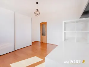 Pronájem bytu 3+1, Plzeň, Koterovská, 75 m2