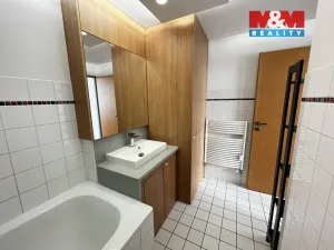 Pronájem bytu 2+kk, Praha - Libeň, Novákových, 48 m2