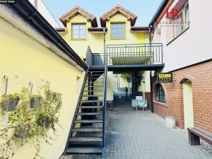 Pronájem bytu 2+kk, Benešov, Malé náměstí, 40 m2