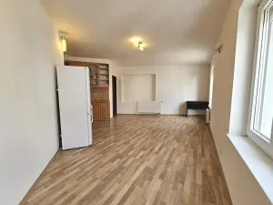 Pronájem bytu 1+kk, Praha - Uhříněves, Semanského, 25 m2