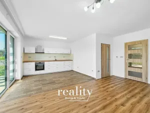 Pronájem bytu 2+kk, Jihlava, Na Nivách, 56 m2