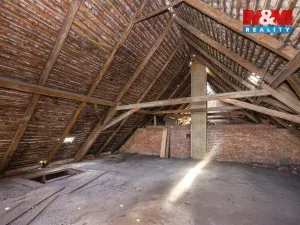 Prodej rodinného domu, Moravany - Turov, 330 m2