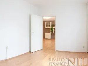 Pronájem bytu 3+1, Plzeň, Elišky Krásnohorské, 70 m2