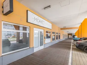 Prodej obchodního prostoru, Praha - Vysočany, Poděbradská, 98 m2