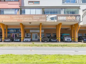 Prodej obchodního prostoru, Praha - Vysočany, Poděbradská, 98 m2