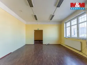 Pronájem obchodního prostoru, Praha - Horní Počernice, Náchodská, 121 m2