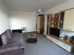 Pronájem bytu 2+1, Praha - Kamýk, Zvolská, 60 m2