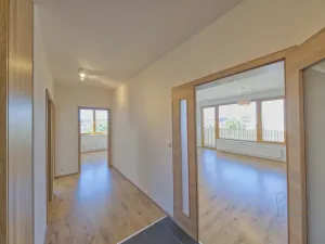 Prodej bytu 3+kk, Praha - Vysočany, Modrého, 77 m2