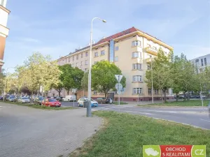 Prodej bytu 2+kk, Praha, U Uranie, 40 m2
