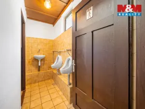 Pronájem komerční nemovitosti, Nová Role - Mezirolí, 795 m2