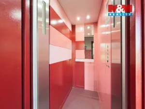 Prodej bytu 2+1, Karviná - Mizerov, tř. Těreškovové, 61 m2