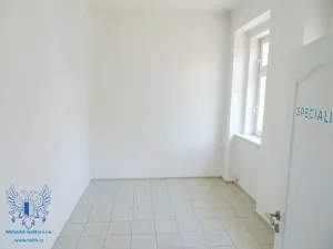 Pronájem kanceláře, Mělník, Legionářů, 105 m2