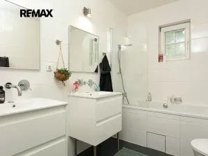 Pronájem rodinného domu, Praha - Nebušice, Na Malé Šárce, 302 m2