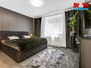 Prodej bytu 4+kk, Králův Dvůr - Levín, Na Lucberku, 141 m2
