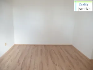 Pronájem bytu 2+1, Liberec, Na Srázu, 52 m2