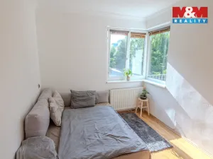 Pronájem bytu 2+kk, Praha, Názovská, 50 m2