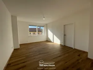 Pronájem bytu 2+kk, Hranice - Hranice I-Město, Pernštejnské náměstí, 55 m2