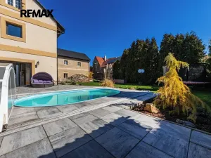 Prodej činžovního domu, Černuc, 330 m2