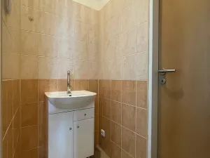 Pronájem obchodního prostoru, Břeclav, Lidická, 45 m2