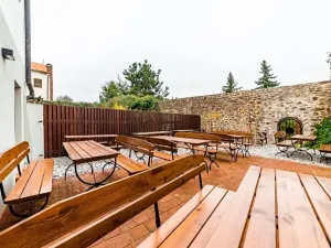 Pronájem obchodního prostoru, Jihlava, Čajkovského, 90 m2