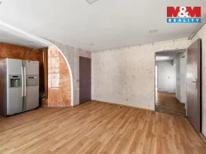 Prodej rodinného domu, Rynholec, nám. 1. máje, 363 m2