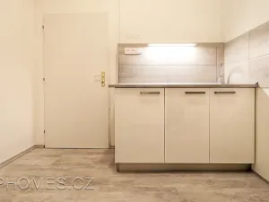 Pronájem kanceláře, Praha - Bubeneč, Terronská, 34 m2