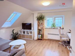 Pronájem bytu 3+kk, Benešov, Táborská, 71 m2