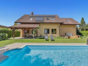 Prodej rodinného domu, Šestajovice, 255 m2