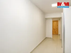 Prodej bytu 2+1, Praha - Kyje, Manželů Dostálových, 44 m2