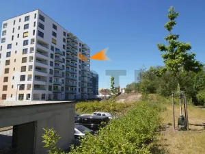 Pronájem bytu 2+kk, Praha - Vysočany, Pod Harfou, 44 m2