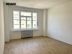 Pronájem bytu 1+1, Praha - Libeň, Pivovarnická, 55 m2