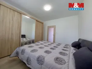 Prodej bytu 3+1, Klášterec nad Ohří - Miřetice u Klášterce nad Ohří, Pod Stadionem, 62 m2