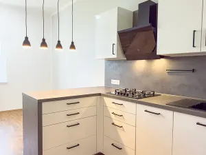 Pronájem bytu 2+kk, Praha - Žižkov, Jagellonská, 45 m2